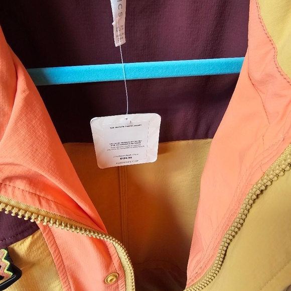 WOMENS NWT FABLETICS COAT/JACKET - Picture 2 of 3